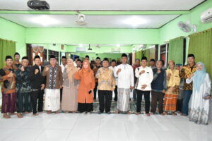 Buka Bersama Puncak Milad ke-29 MTsN 4 Surabaya: Khotmil Qur’an & Tarawih Bersama Kakanwil Kemenag