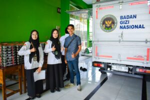 Perdana MBG MTsN 4 Surabaya: Lebih dari 700 Siswa/i Terima Manfaat