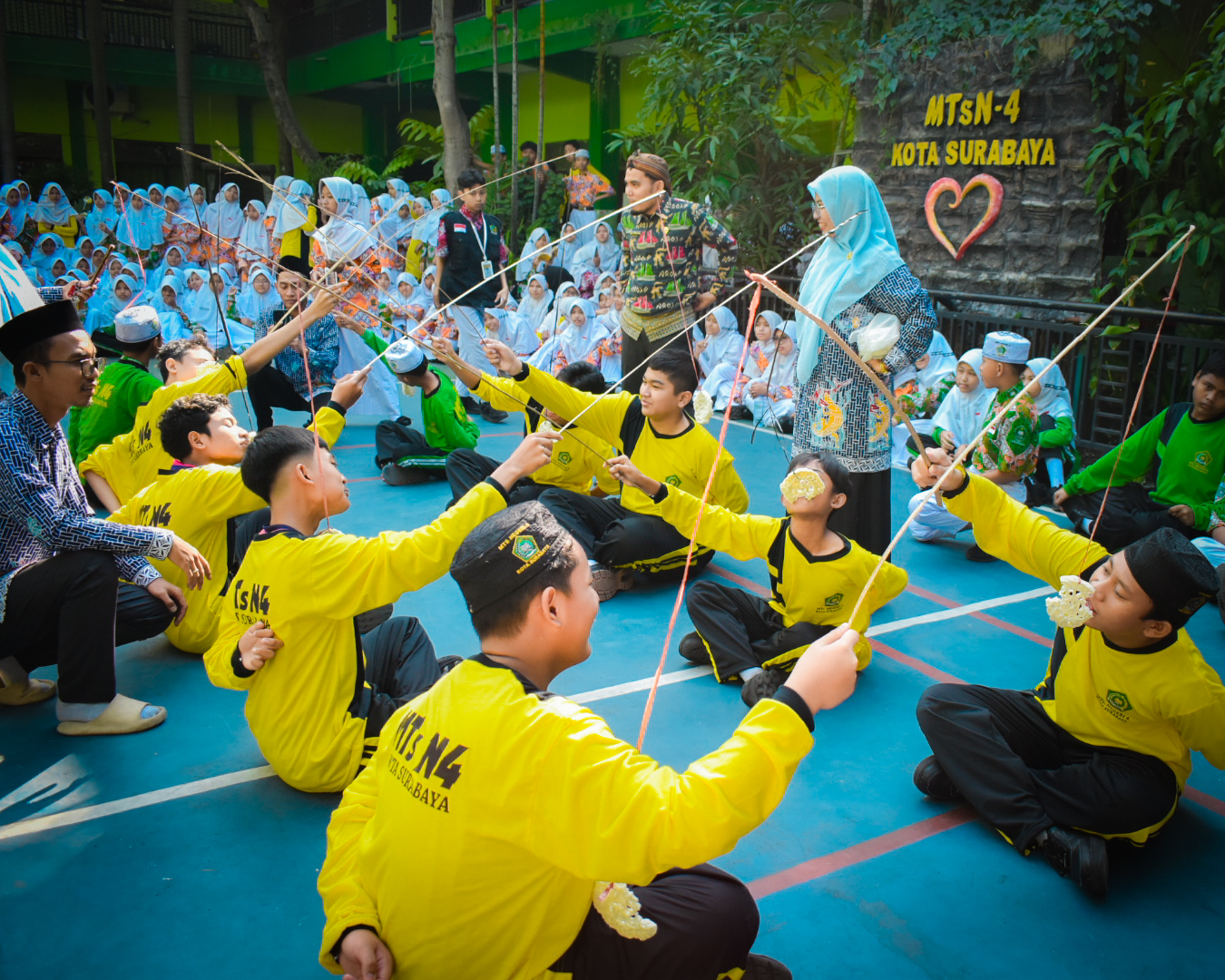 MTsN 4 Kota Surabaya Gelar Rangkaian Lomba Semarakkan HUT RI ke-81